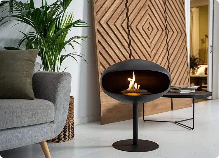 Cocoon peis med sokkel, matt svart bioetanolpeis