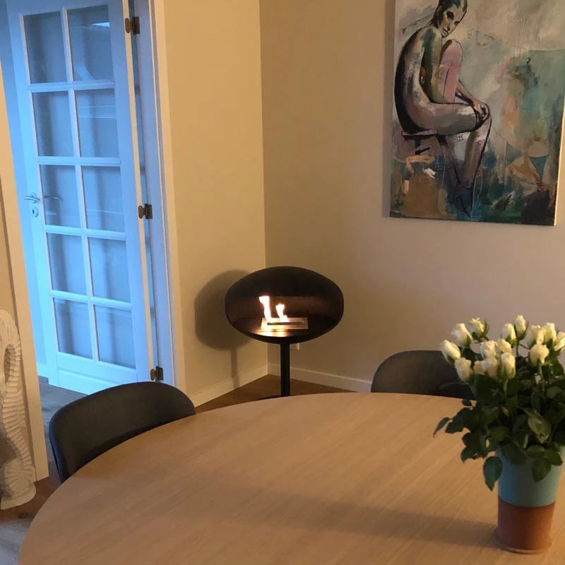 Cocoon Pedestal – Matt Svart m. Svart Fot