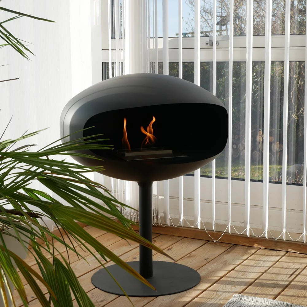 Cocoon Pedestal – Matt Svart m. Svart Fot