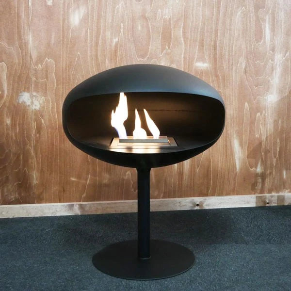 Cocoon Pedestal – Matt Svart m. Svart Fot