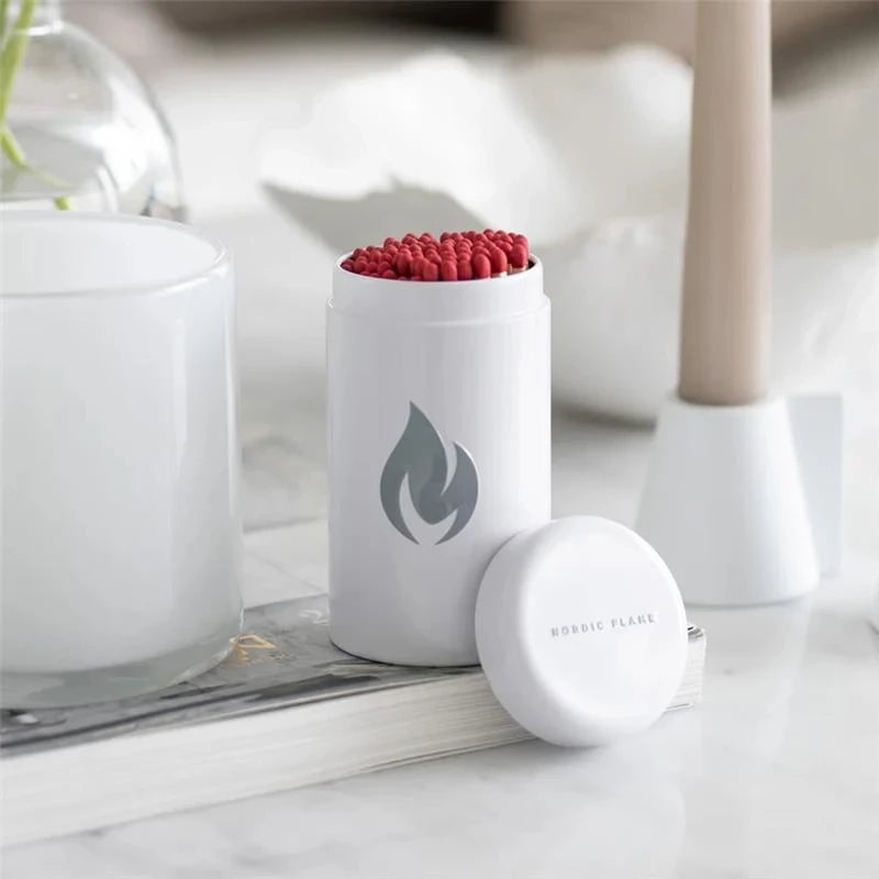 Design fyrstikkholder – Hvit