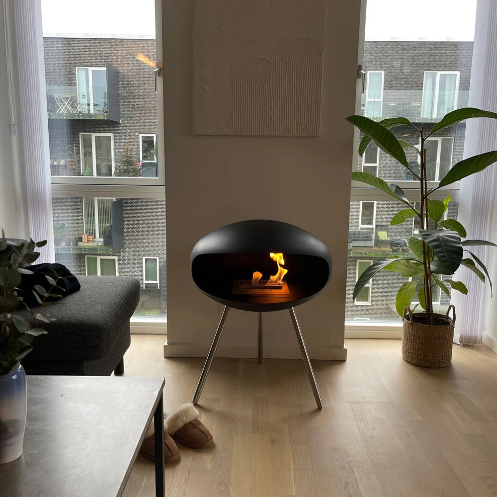 Cocoon Terra – Matt Svart m. Stålben
