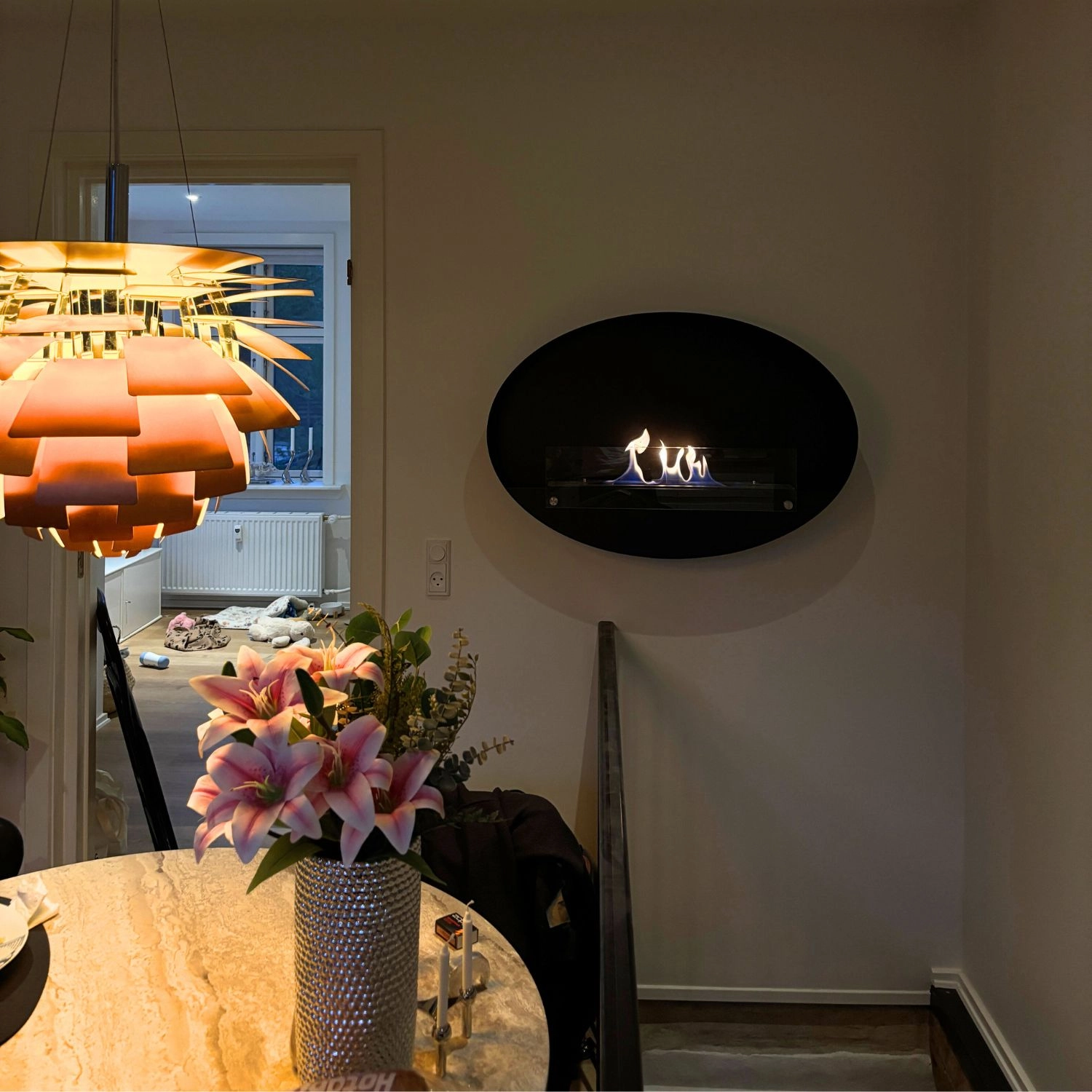 Maryland Oval vegghengt biopeis - Svart